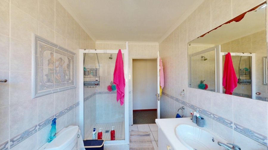 3 Bedroom Property for Sale in Summerstrand Eastern Cape